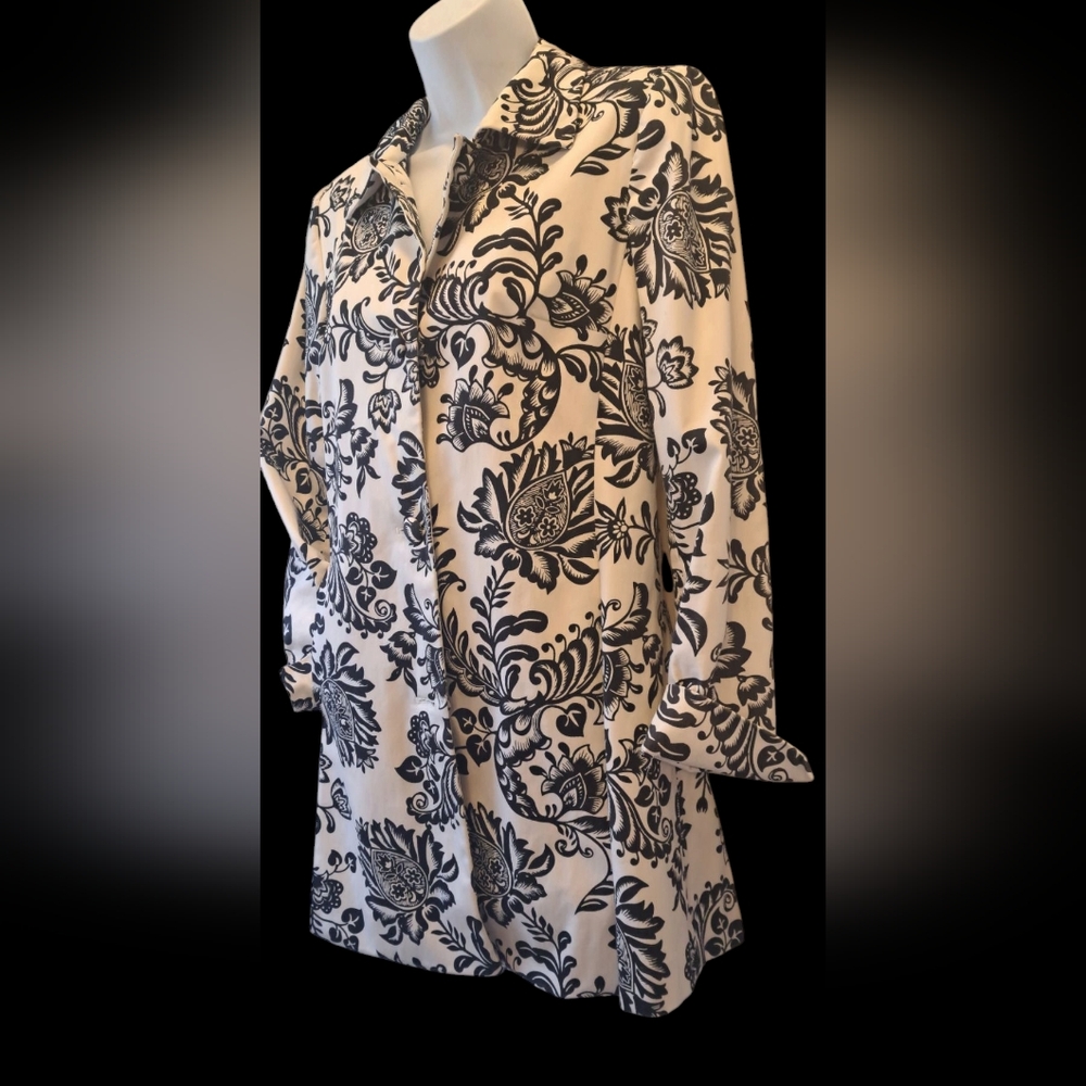 White and Black HOUSE MARKET brand Floral Women's Jacket COTTON